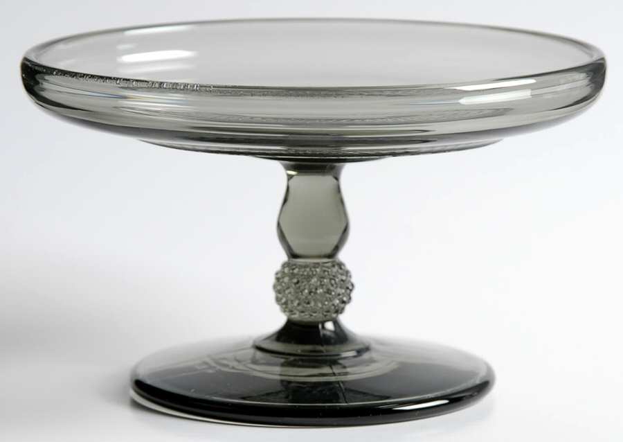 Teardrop Smoke Cheese Stand by Tiffin-Franciscan-1