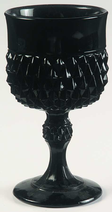 Cameo Black Wine Glass by Tiara-1
