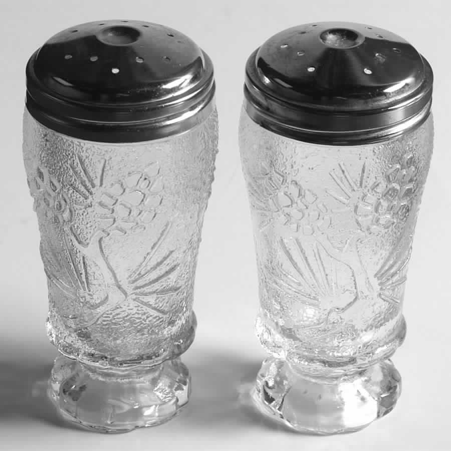 Ponderosa Pine Shaker Set w/Metal Lids by Tiara-1