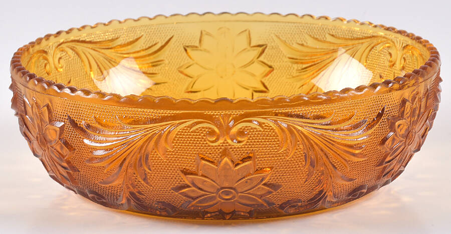 Sandwich Amber (Collection) 6" Round Bowl by Tiara-1