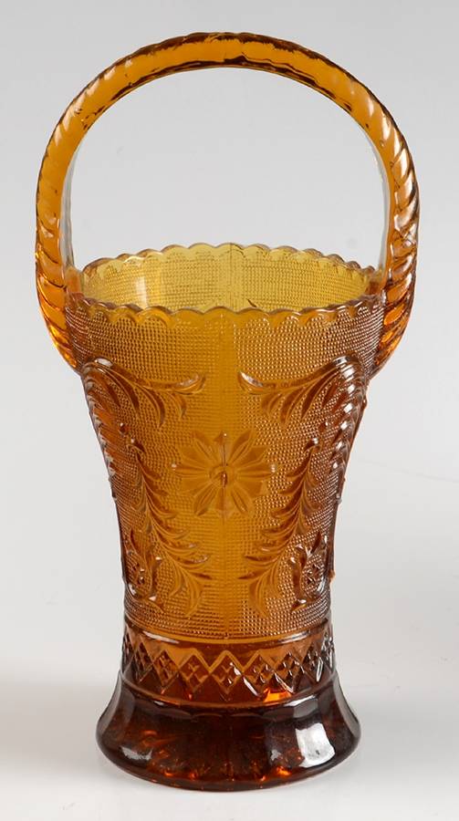 Sandwich Amber (Collection) 9" Handled Basket by Tiara-1