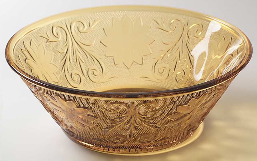 Sandwich Amber (Collection) 8" Round Bowl by Tiara-1