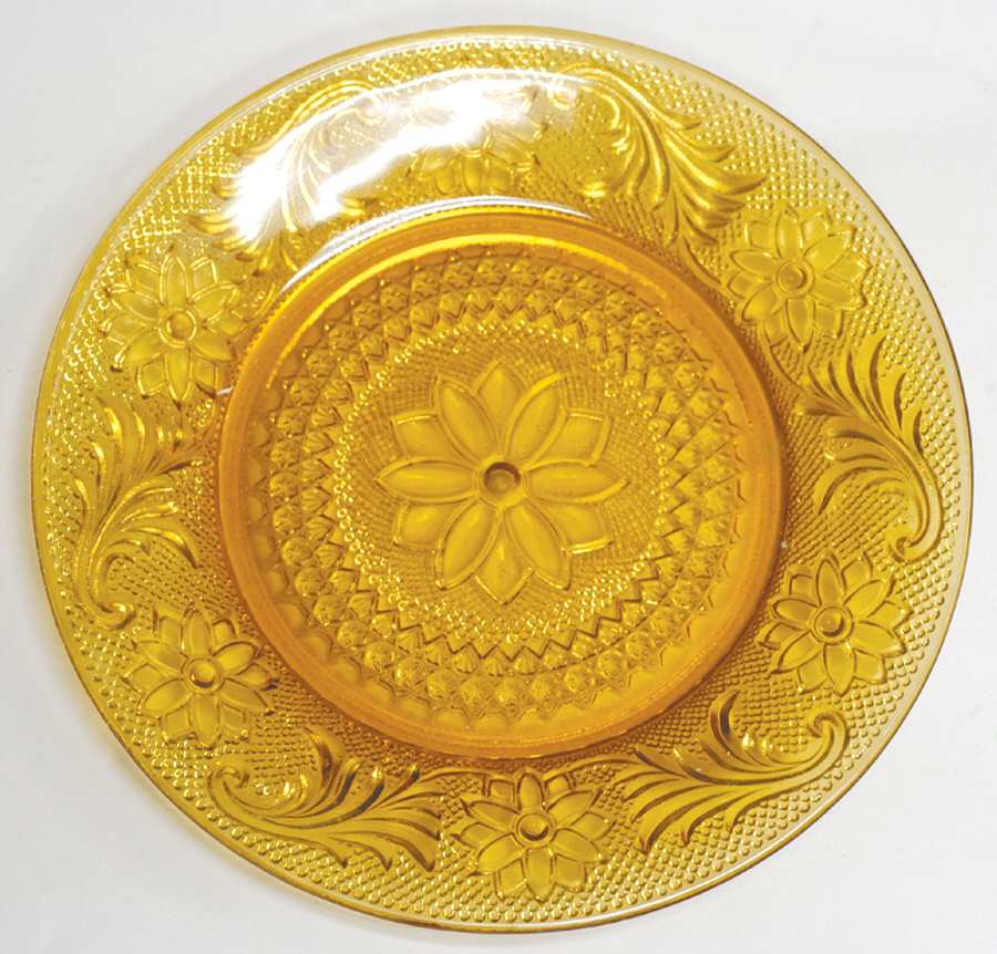 Sandwich Amber (Collection) Luncheon Plate by Tiara-1