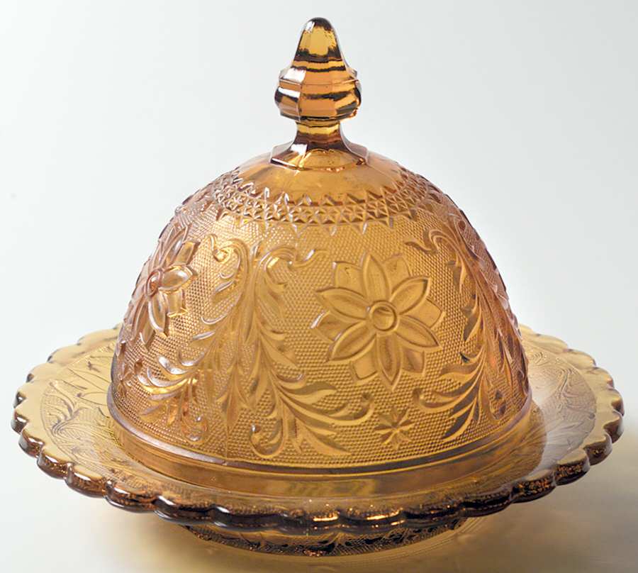 Sandwich Amber (Collection) Round Covered Butter by Tiara-1