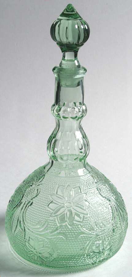 Sandwich Light Green (Chantilly Green) Decanter & Stopper by Tiara-1