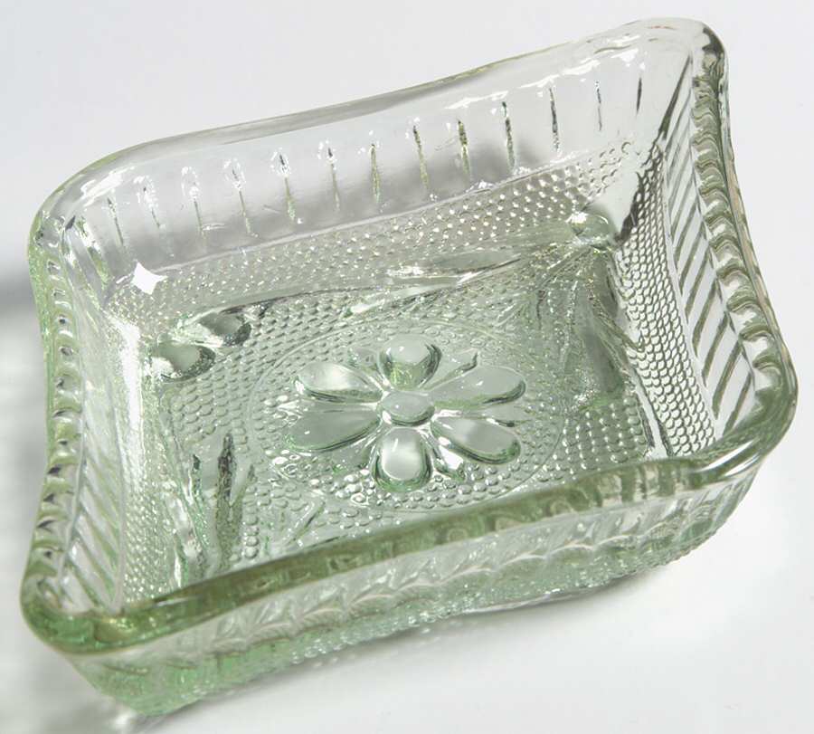 Sandwich Light Green (Chantilly Green) Diamond Ashtray by Tiara-1