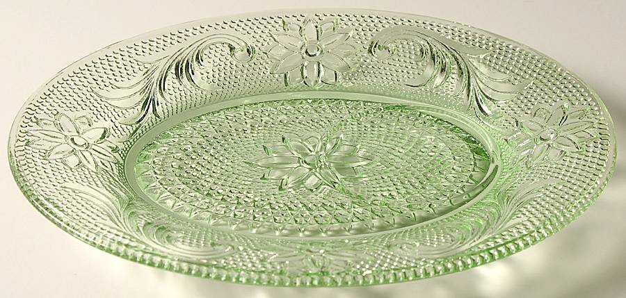 Sandwich Light Green (Chantilly Green) Snack Plate Only No Punch Cup by Tiara-1