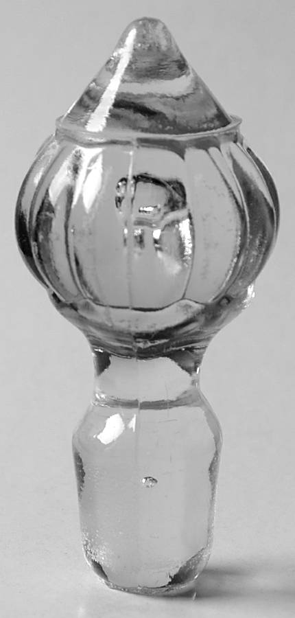 Sandwich Clear Stopper for Decanter by Tiara-1