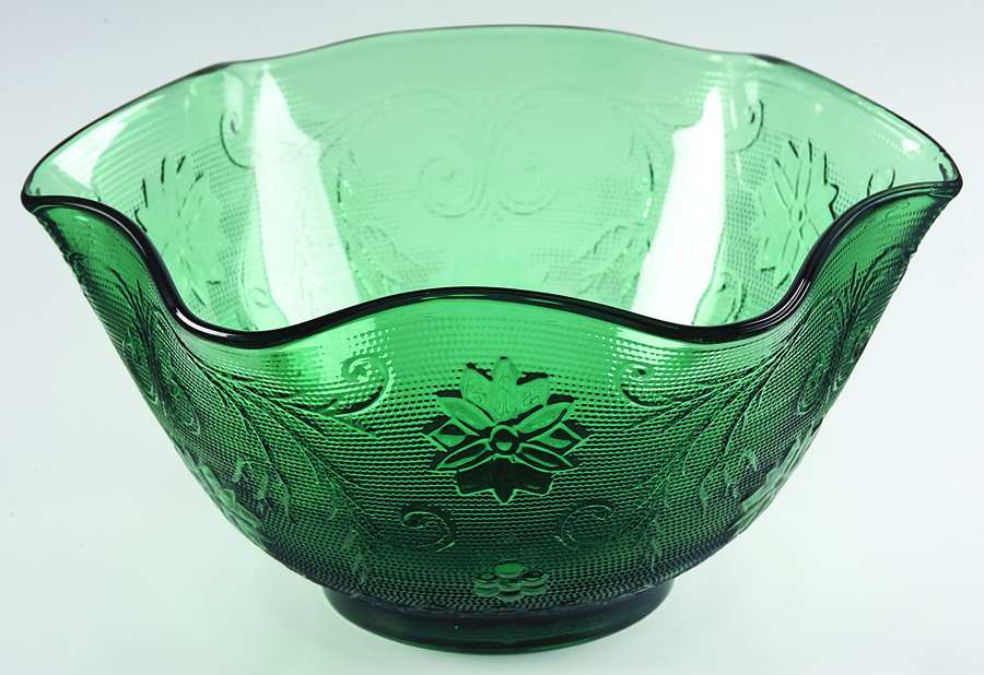 Sandwich Spruce Green(Collection) 10" Round Crimped Bowl by Tiara-1