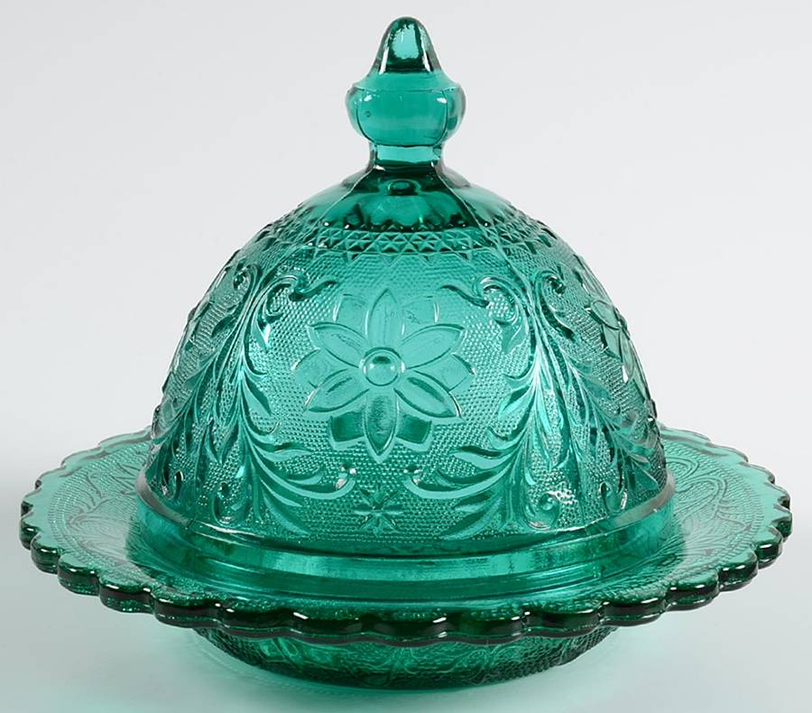 Sandwich Spruce Green(Collection) Round Covered Butter by Tiara-1