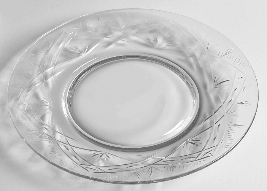 Adoration Luncheon Plate by Tiffin-Franciscan-1