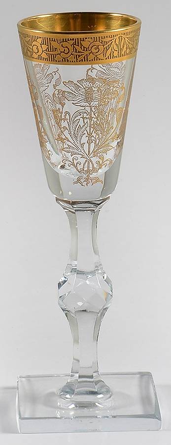 Alexandria Gold Wine Glass by Tiffin-Franciscan-1
