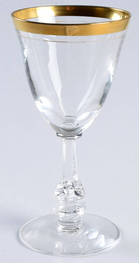 Anniversary Wine Glass by Tiffin-Franciscan-1