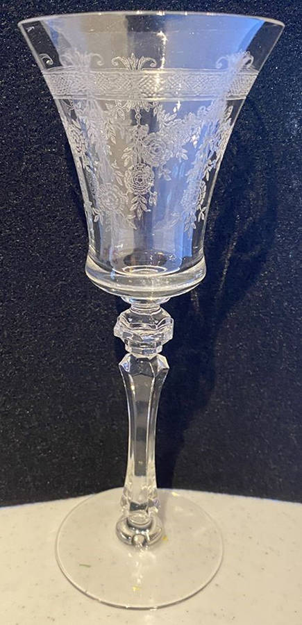Beatrice (Stem 15088) Wine Glass by Tiffin-Franciscan-1