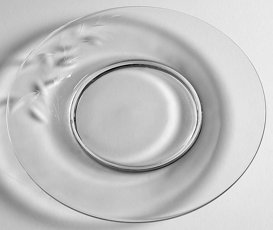 Blossom Luncheon Plate by Tiffin-Franciscan-1