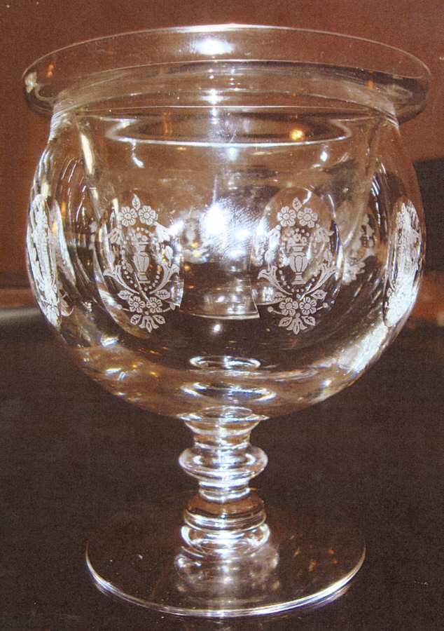Cameo Seafood Cocktail & Liner by Tiffin-Franciscan-1