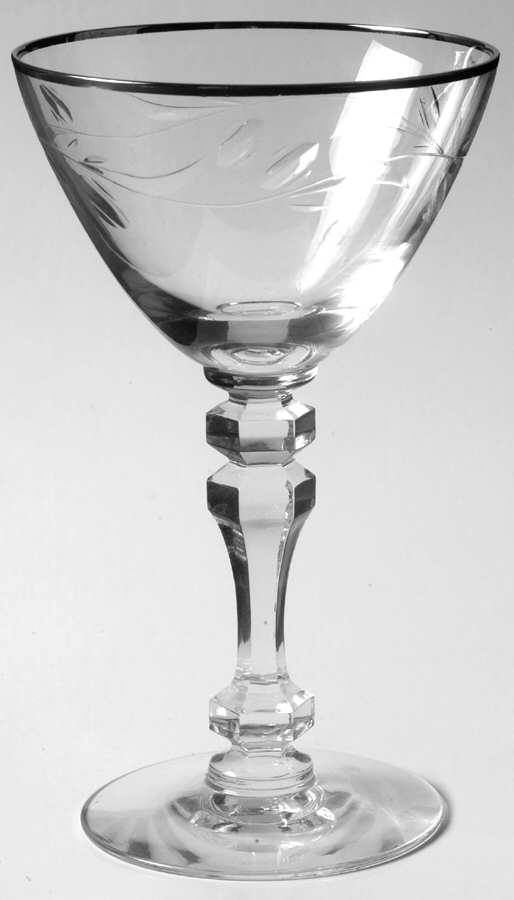 Carillon Liquor Cocktail by Tiffin-Franciscan-1