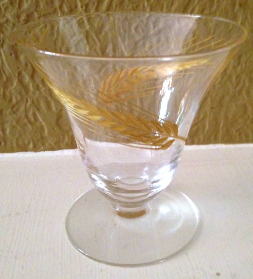 Golden Wheat Oyster or Fruit Cocktail by Tiffin-Franciscan-1