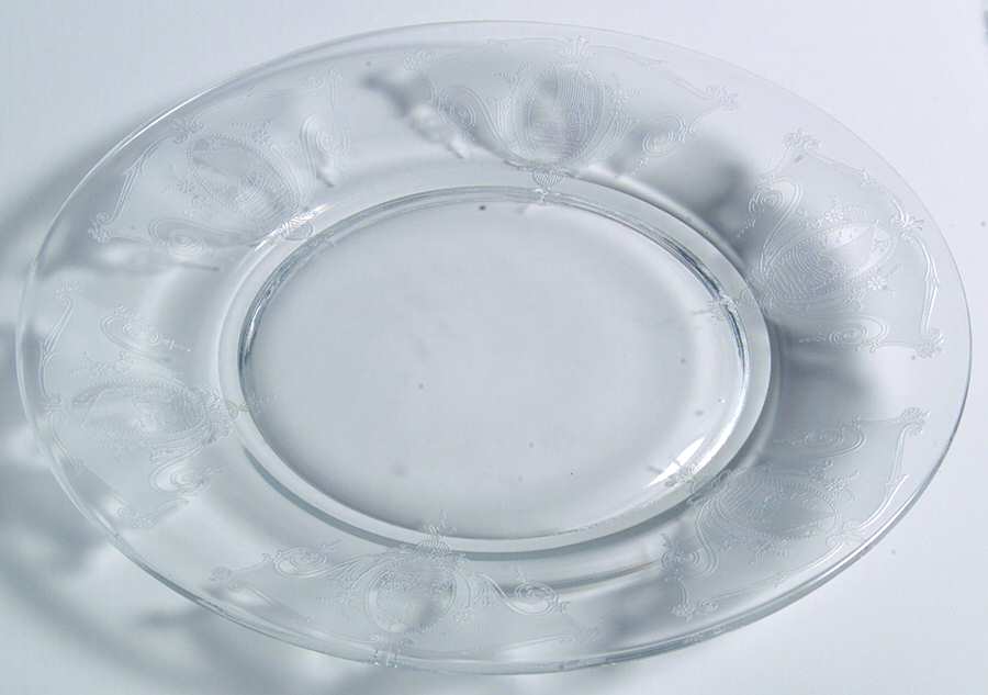 Isabella Luncheon Plate by Tiffin-Franciscan-1