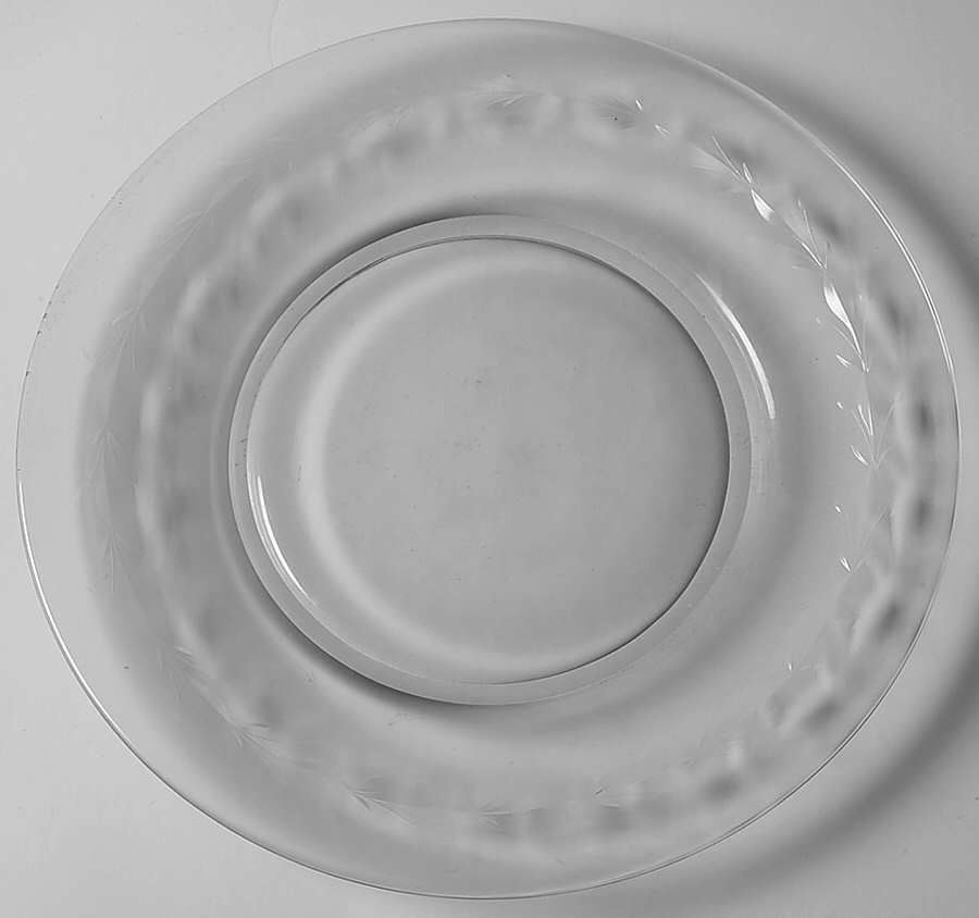 Mt. Vernon Luncheon Plate by Tiffin-Franciscan-1