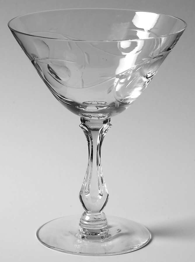 Parisienne Liquor Cocktail by Tiffin-Franciscan-1