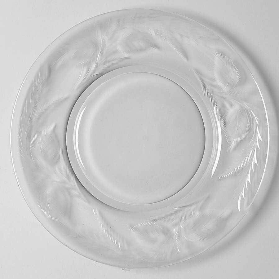 Parkwood Luncheon Plate by Tiffin-Franciscan-1