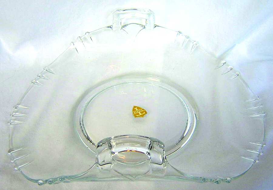 Pearl Edge Clear Muffin Tray by Tiffin-Franciscan-1