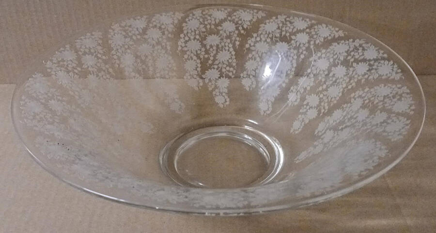 Queen Astrid (Stem #17351) 12" Flared Bowl by Tiffin-Franciscan-1