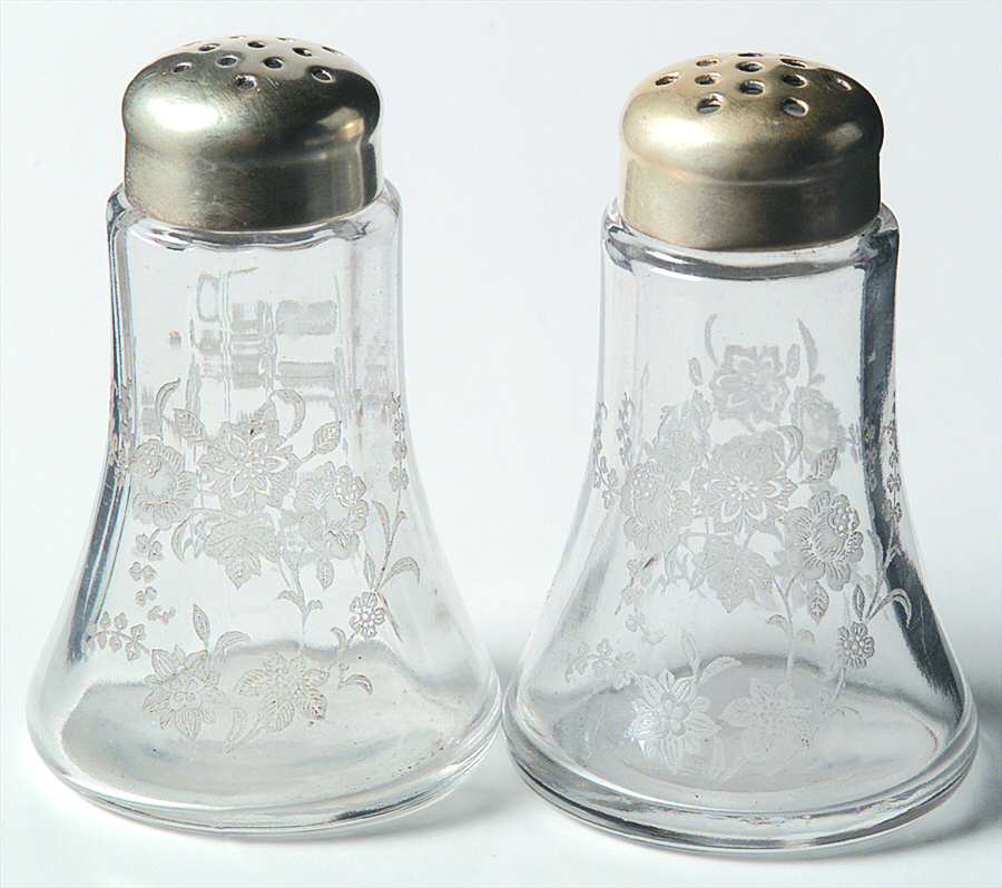 Rambling Rose Shaker Set w/Metal Lids by Tiffin-Franciscan-1