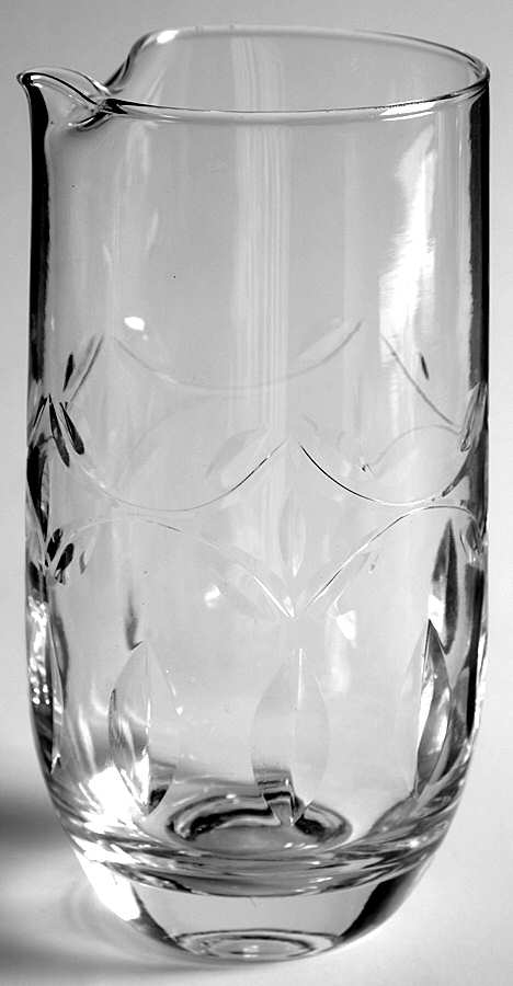 Royal Splendor 22 Oz 1 Piece Martini Mixer/Pitcher by Tiffin-Franciscan-1