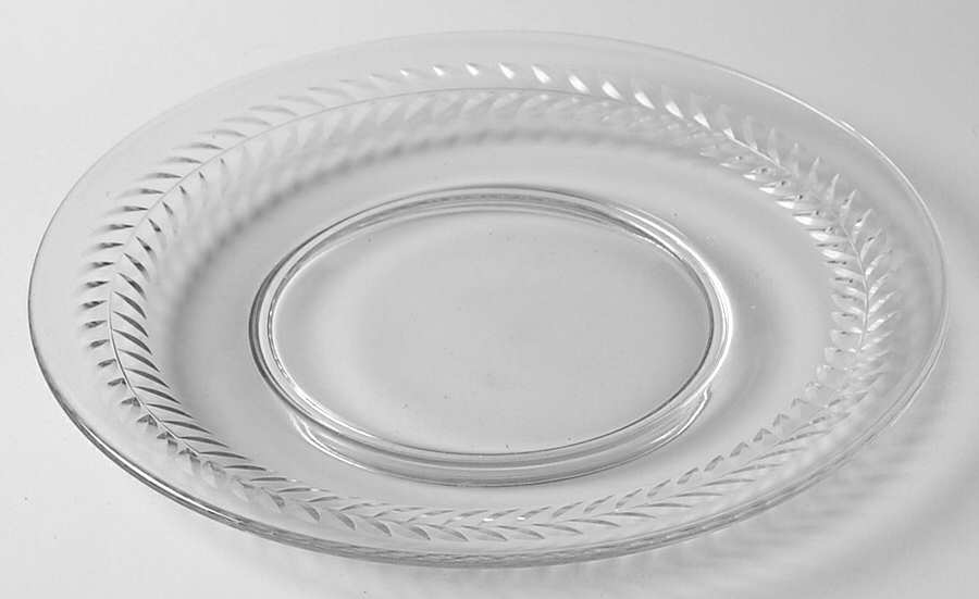 Royalty Luncheon Plate by Tiffin-Franciscan-1