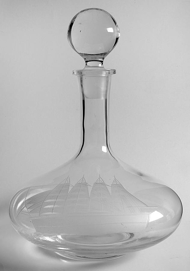 Clipper Decanter & Stopper by Toscany-1