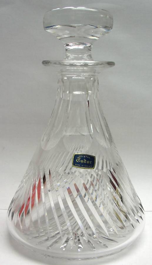 Aquitaine Cordial Decanter & Stopper by Tudor-1