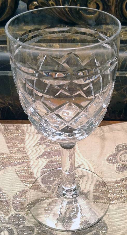 Seymour White Wine by Tudor-1