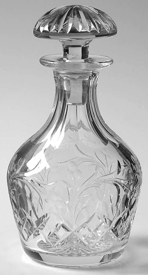 Sunila Liqueur Decanter & Stopper by Tudor-1