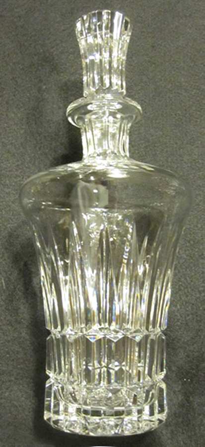 Royal Decanter & Stopper by Treasure Chest-1