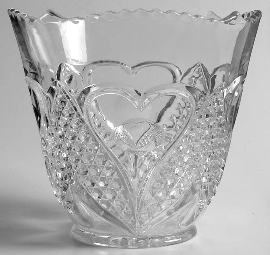 Heart with Thumbprint 5" Flower Vase by Tarentum-1