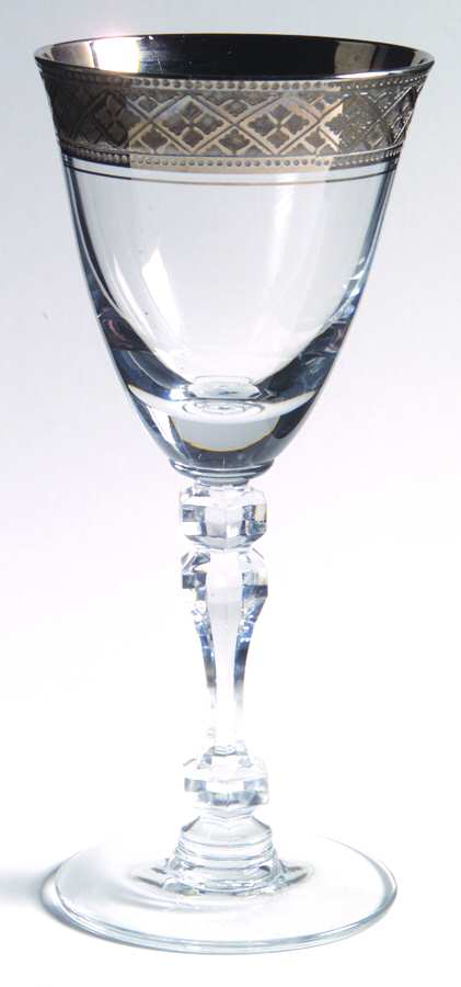 Evening Reflections Platinuim Wine Glass by Tiffin-Franciscan-1