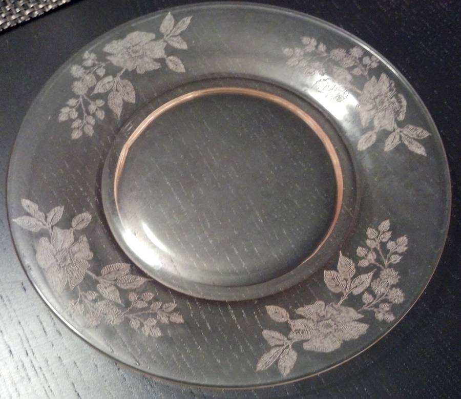 15032-1p Luncheon Plate by Tiffin-Franciscan-1