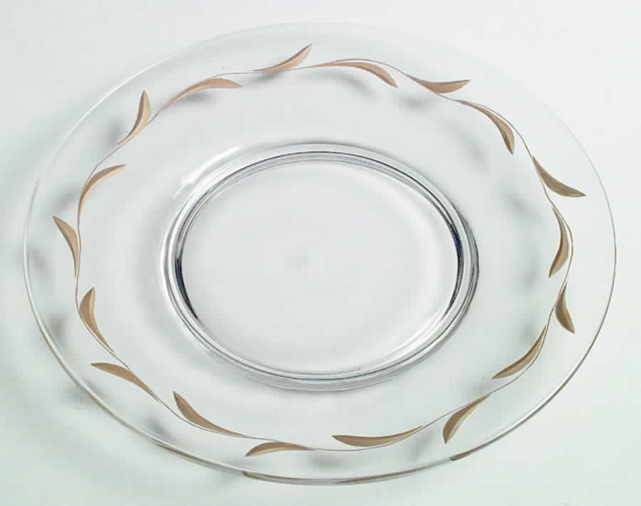 17670-3 Luncheon Plate by Tiffin-Franciscan-1