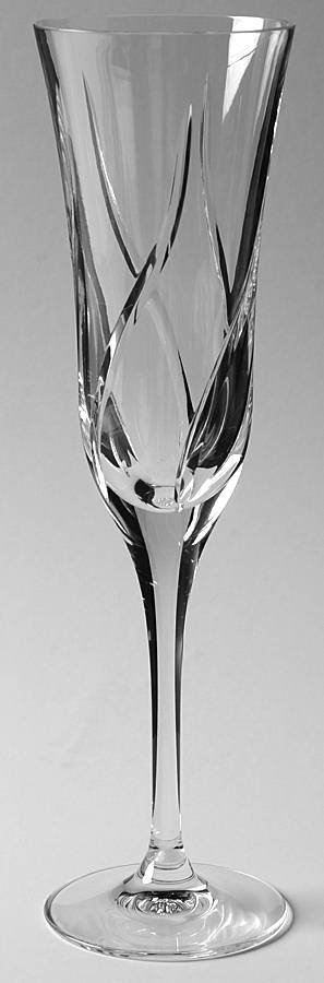 Millennium Fluted Champagne by Tipperary-1