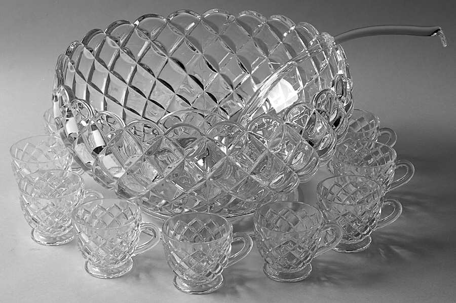 Williamsburg (14 Pc) Punch Set (Punch Bowl,12 Cups, Ladle) by Tiffin-Franciscan-1