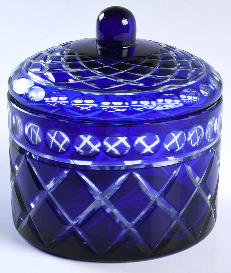 Madison Candy Box & Lid by Towle-1
