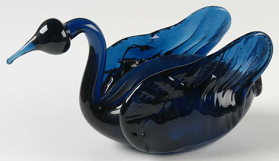 Animals & Figurines Off Hand Swan by Tiffin-Franciscan-1