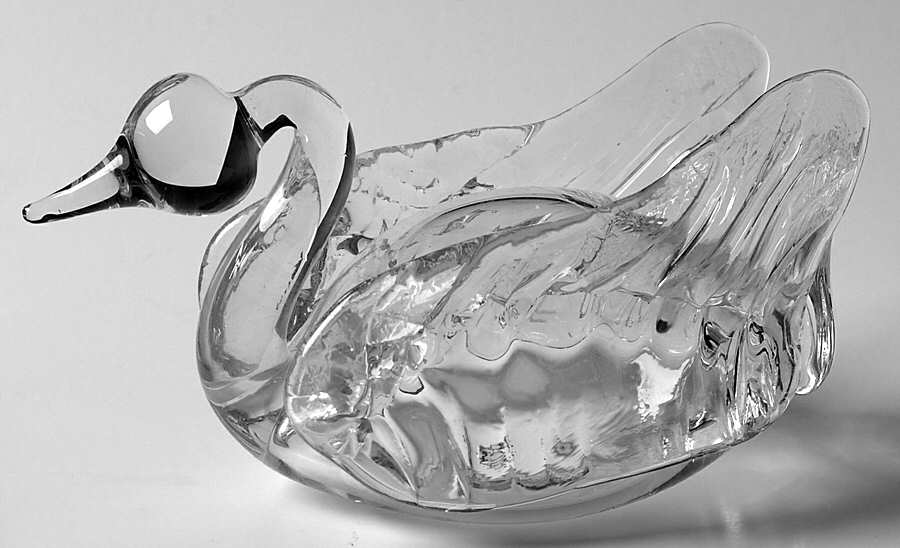 Animals & Figurines Off Hand Swan by Tiffin-Franciscan-1
