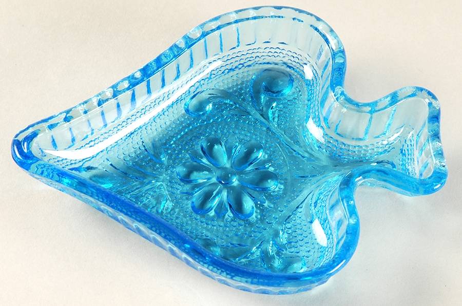 Sandwich Horizon Blue Spade Ashtray by Tiara-1