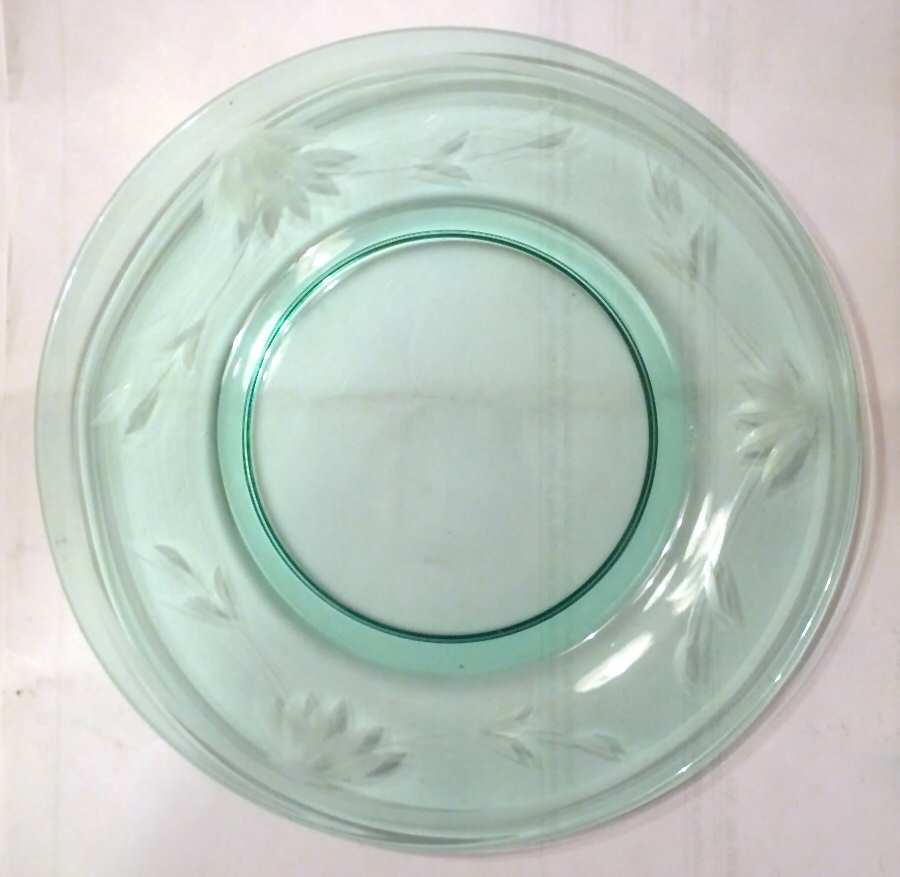 14188-2 Green 7" Salad Plate by Tiffin-Franciscan-1