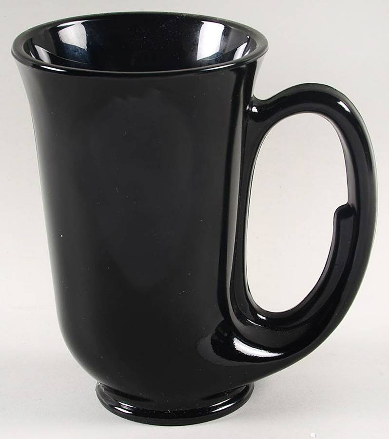 Hunter Horn Black Mug by Tiara-1