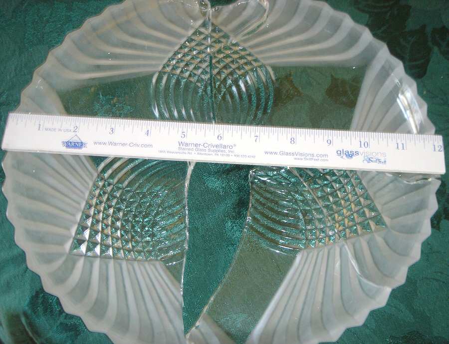 Trillium Frosted Round Cake Stand by Tiara-1