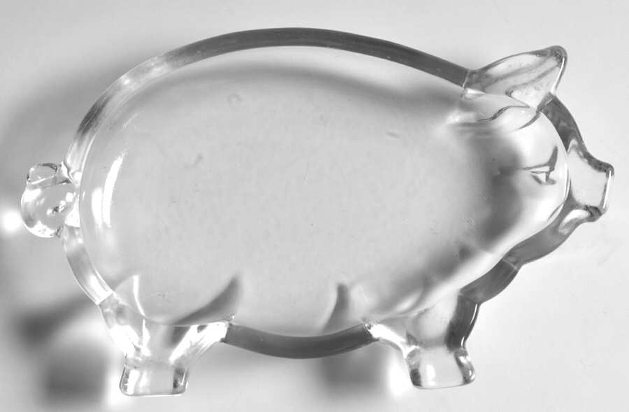 Animals & Figurines 6" Clear Pig Ashtray by Tiara-1